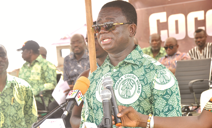 Dr Stephen Kwabena Opuni, the Chief Executive of COCOBOD, addressing cocoa farmers. Picture: EMMANUEL BAAH Dr Stephen Kwabena Opuni, the Chief Executive of COCOBOD, addressing cocoa farmers. Picture: EMMANUEL BAAH